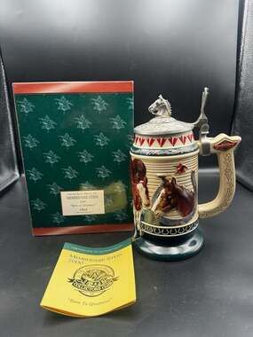 2000 Born to Greatness Budweiser Collectors Club Beer Stein With Pewter Lid